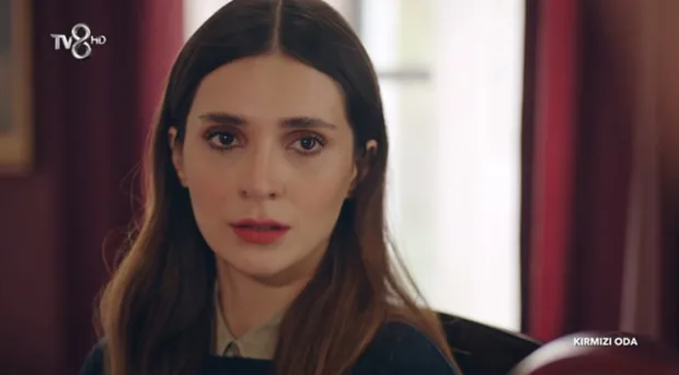 Kırmızı Oda oyuncuları patır patır dökülüyor Boncuk'un ardından başrol apar topar diziden ayrıldı! Ama TV 8'de gidenin yeri çabuk doldu-5