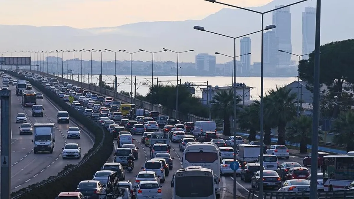 CHP'nin yönetemediği İzmir'de anket sonuçları ortaya çıktı! 