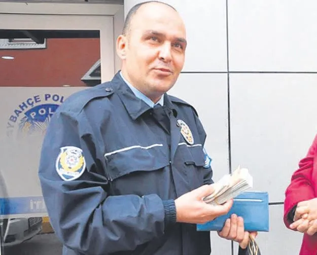 Helal para geri döner