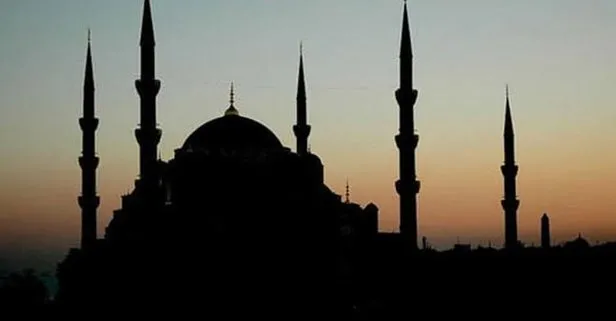 Regaip Kandili'nde Kadir Suresi okunuşu - Regaip Kandili Kadir Suresi duası tesfiri