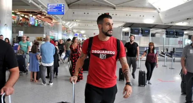 Beşiktaş'ın yıldızı Negredo Al Nasr ile anlaştı-1