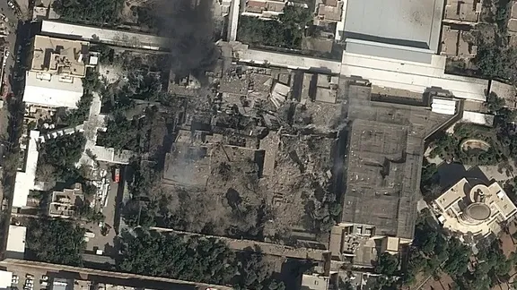 İngilizler ses kaydı sızdırdı: Mücteba Hamaney füzelerden saniyelerle kurtuldu