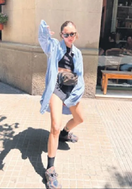 seray-kaya-berk-oktay-ile-basrolunu-paylastigi-dizi-hakkinda-konustu-her-sey-yolunda-1685481638682.jpeg Seray Kaya Berk Oktay ile başrolünü paylaştığı dizi hakkında konuştu: Her şey yolunda...-10