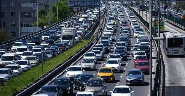 Milyonlarca ARAÇ sahibi dikkat! Trafik sigortası artış oranı açıklandı! Prim artışı hesabı..