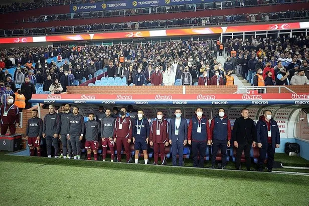 super-ligin-lideri-trabzonsporun-iste-basari-sirri-1641855566858.jpeg Süper Lig'in lideri Trabzonspor'un işte başarı sırrı!-2