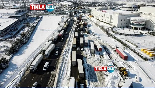 İstanbul Valiliği açıklama! Ali Yerlikaya'dan arabalarını terk edenlere çağrı: Hadımköy Arnavutköy arasındaki araçlar...