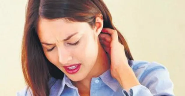 Sinir sıkışması masa başında! Uzun saatler çalışmak hastalığı çağırıyor