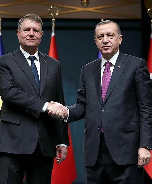 son-dakika-baskan-recep-tayyip-erdogan-romanya-cumhurbaskani-klaus-iohannis-ile-gorustu-masada-ukrayna-var-1647533614002.jpeg Son dakika: Başkan Recep Tayyip Erdoğan, Romanya Cumhurbaşkanı Klaus Iohannis ile görüştü: Masada Ukrayna var-3