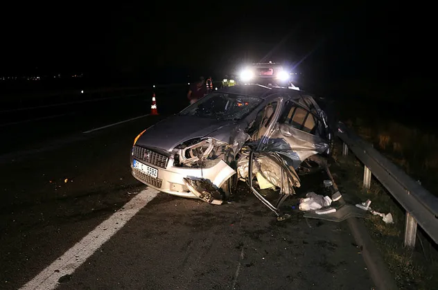 Osmaniye'de feci çarpışma: 2 ölü, 9 yaralı