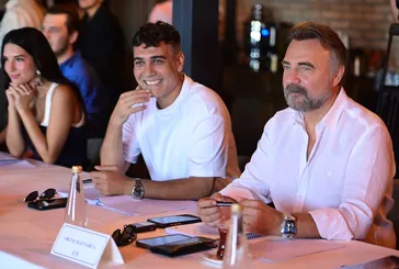 Hamalın oyuncuları ilk kez bir araya geldi: Oktay Kaynarca ve Fahriye Evcen okuma provasında buluştu
