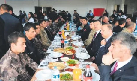 Kalplerimiz Mehmetçik'le atıyor-2