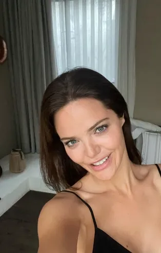 Hilal Altınbilek yeni sevgilisiyle yakalandı! Bu kez aşkını ilan etti! Metin Hara'dan sonra gönlünü bakın kime kaptırdı...