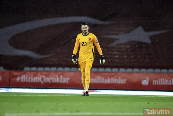 Roma Rui Patricio'yu kadrosuna kattı! Gözler şimdi Uğurcan Çakır'da - 12