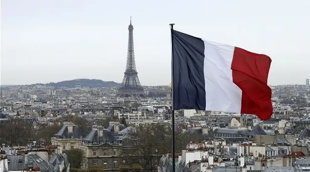 macronun-islam-dusmanligi-tum-ulkeye-yayiliyor-fransa-islamofobi-ile-mucadele-eden-kurumu-kapatti-1606925872063.jpeg Macron'un İslam düşmanlığı tüm ülkeye yayılıyor: Fransa İslamofobi ile mücadele eden kurumu kapattı-2