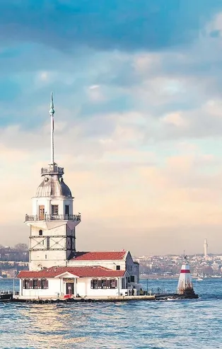 Sosyal medyadaki ‘Kız Kulesi yıkıldı’ yalanını, restorasyonu yürüten Prof. Dr. Zeynep Ahunbay tek tek çürüttü