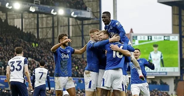 Everton evinde güzel! Tottenham’ı 3-2 yendi