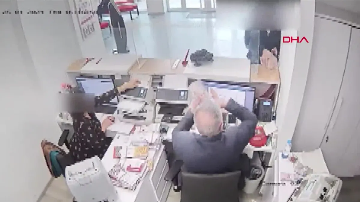 Paket operasyonu: 32 tutuklama!