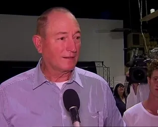 İslam düşmanı Avustralyalı ırkçı senatöre yumurtalı protesto