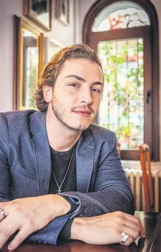 İrem Derici ve Boran Kuzum arasında esprili flört