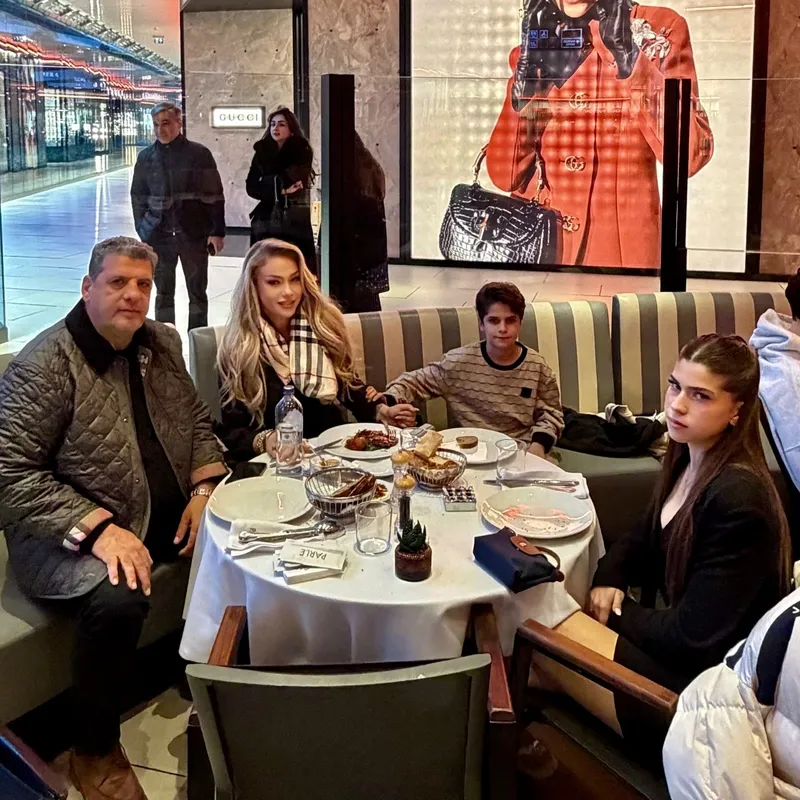 yeliz-yesilmenin-kizi-asya-buyudu-iste-yeni-imaji-ve-pozu-1774084509709.jpg Yeliz Yeşilmen'in kızı Asya büyüdü! İşte yeni imajı ve pozu-5