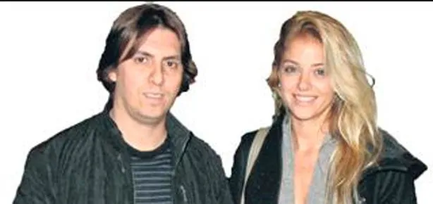 Esra’nın gizemli Hüseyin’i