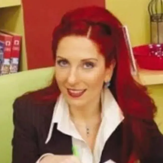 Çocuklar Duymasın'ın Emine’si Melek Şahin son haliyle parmak ısırttı! Çaycı Hüseyin’in eşini gören tanıyamadı - 28