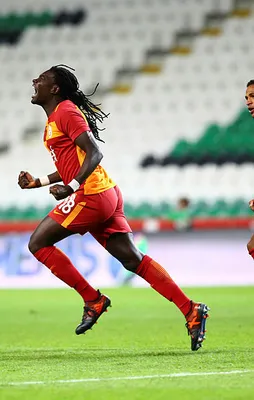 Galatasaray dolu dizgin devam etti