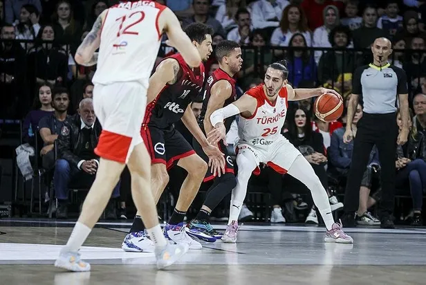 a-milli-erkek-basketbol-takimi-fiba-2023-dunya-kupasi-avrupa-elemelerinde-belcikayi-maglup-etti-1668198005101.jpeg A Milli Erkek Basketbol Takımı, FIBA 2023 Dünya Kupası Avrupa Elemeleri'nde Belçika'yı mağlup etti-3