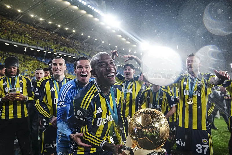 Fenerbahçe'nin Süper Kupa sevinci gölgede kalacak! Transferde mutlu son yakın - 17