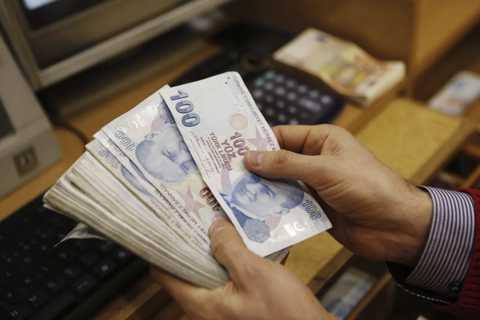Memura zamda kamu işçisi formülü