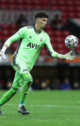 Altay Bayındır ağrılarla tamamladı