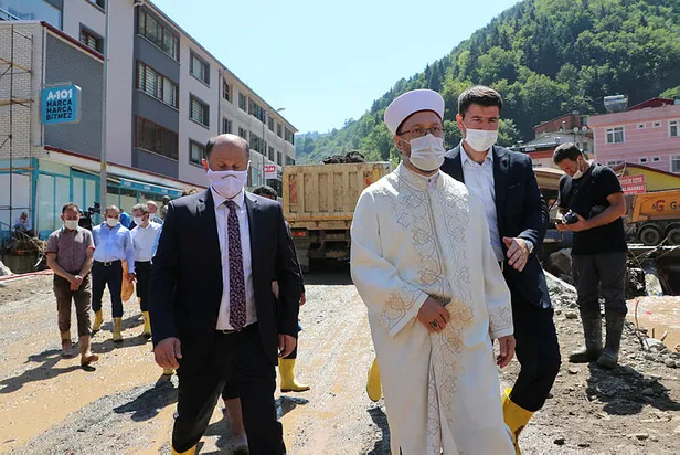 son-dakika-diyanet-isleri-baskani-ali-erbas-giresunda-incelemelerde-bulundu-1598358068228.jpg