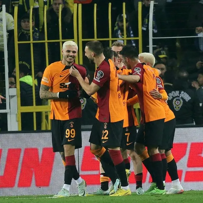 Galatasaray Kadıköyde Fenerbahçeyi devirdi! Fenerbahçe 0-3 Galatasaray | MAÇ SONUCU ÖZET
