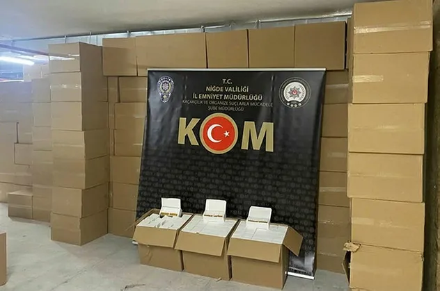 Niğde'de 6 milyon 100 bin makaron ele geçirildi
