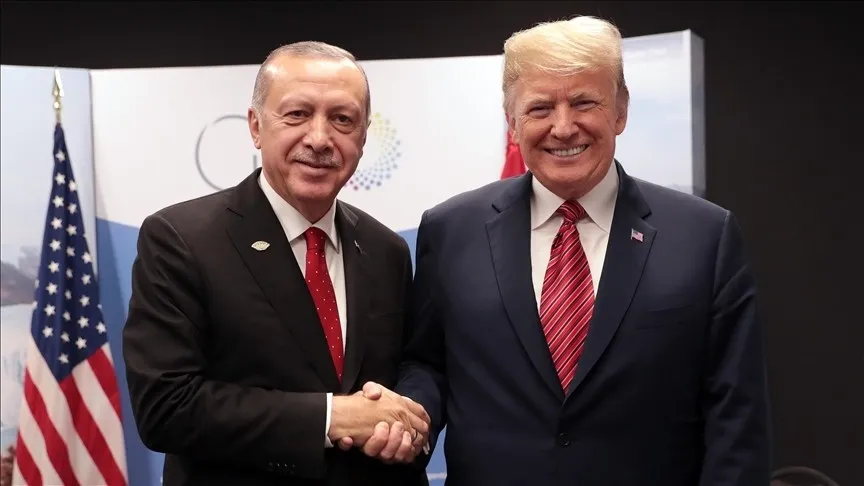 trumptan-erdogana-ovgu-dolu-sozler-olaganustu-bir-lider-1781107766336.jpeg Trump’tan Başkan Erdoğan’a övgü dolu sözler: Olağanüstü bir lider | Siyonist medya Trump’a Türkiye-İsrail savaşını sordu: Böyle bir şey duymadım-3