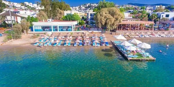 Pandemi gerçekleri! Yazlık kiraları lüks sitelerde 400.000 TL’yi buluyor!