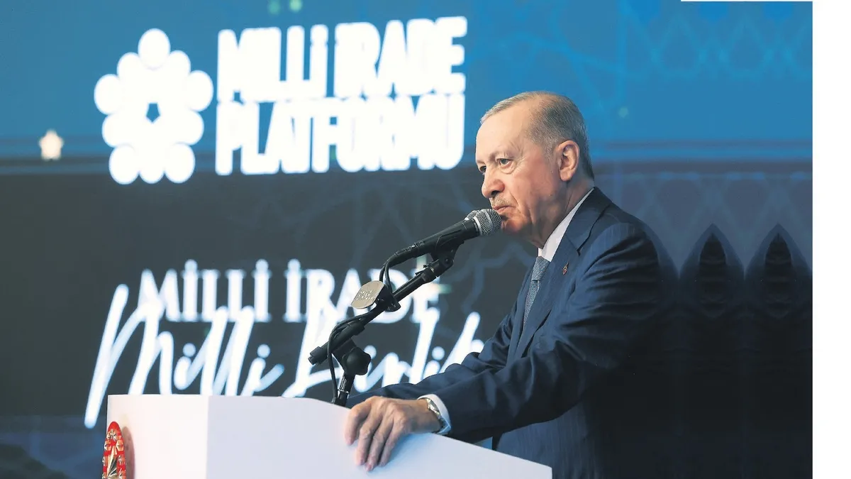 Başkan Erdoğan'dan Türkiye'yi Batı'ya şikayet eden Özgür Özel'e sert tepki: Siyasi mandacılık talep ediyor
