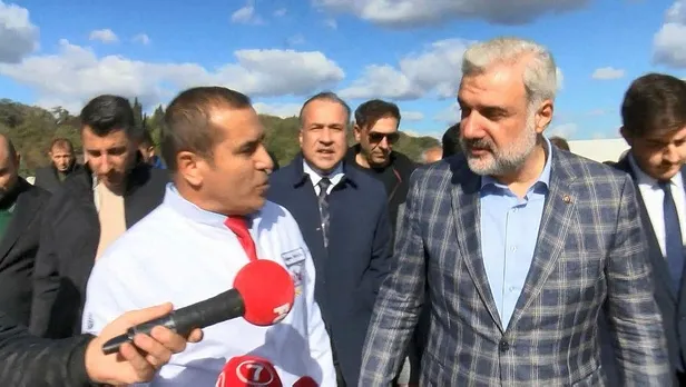 kemal-kilicdaroglu-ve-ekrem-imamoglunun-sov-fabrikasindan-yeni-goruntuler-ekmek-uretecek-makinelerin-montaji-b-1668690057513.jpeg Kemal Kılıçdaroğlu ve Ekrem İmamoğlu'nun şov fabrikasından yeni görüntüler! Ekmek üretecek makinelerin montajı bile bitmemiş...-3