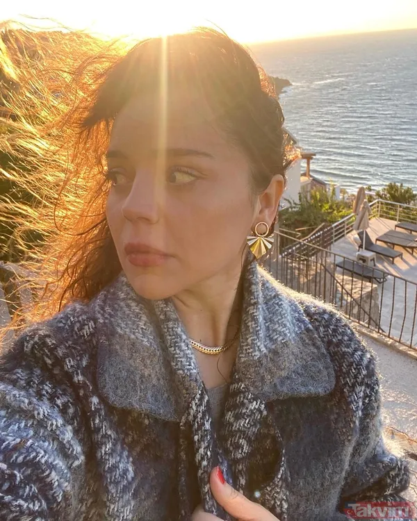 Kim der 41 yaşında! Aşk-ı Memnu’nun Cemile'si Pelin Ermiş estetik yaptırıp kilo verdi! “Beşir başını taştan taşa vuruyor” - 24