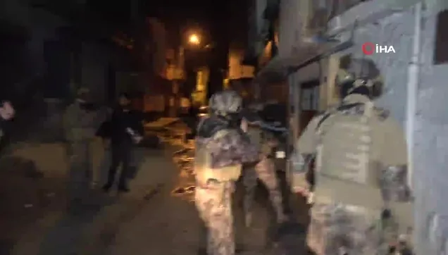 Adana'da DEAŞ operasyonu! Gözaltılar var