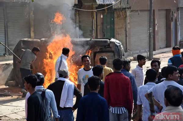 Hindistan'da camileri yakıp müslümanlara eziyet ettiler - 31