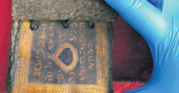 Muğla’da altın varaklı el yazması Tevrat ele geçirildi! 3 bin 500 yıllık olduğu belirtildi Yurttan ve dünyadan haberler