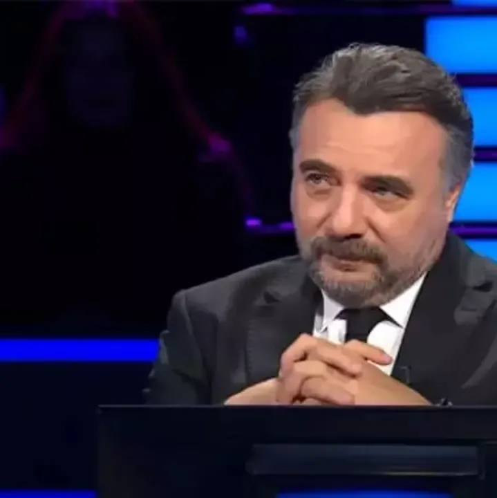 Matematikteki ünlü probleme göre, bir odada en az kaç kişi varsa bunlardan ikisinin miladi doğum gününün aynı gün olma ihtimali hepsininkinin farklı olması ihtimalinden daha fazladır?