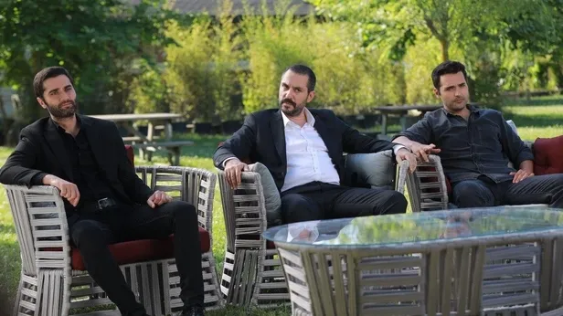 eskiya-dunyaya-hukumdar-olmaz-yeni-sezon-ne-zaman-baslayacak-edho-7-sezon-tarihi-aciklandi-mi-1624969756994.jpg Eşkıya Dünyaya Hükümdar Olmaz yeni sezon ne zaman başlayacak? EDHO 7. sezon tarihi açıklandı mı?-3