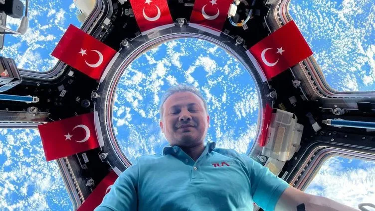 ▶️ Sanayi ve Teknoloji Bakanı Mehmet Fatih Kacır paylaştı! “Adam dönüyor”