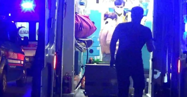 Çanakkale Bayramiç’te iki otomobil kafa kafaya çarpıştı: 5 yaralı