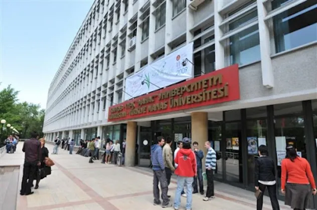 Kırgızistan-Türkiye Manas Üniversitesi 16 öğretim üyesi alıyor