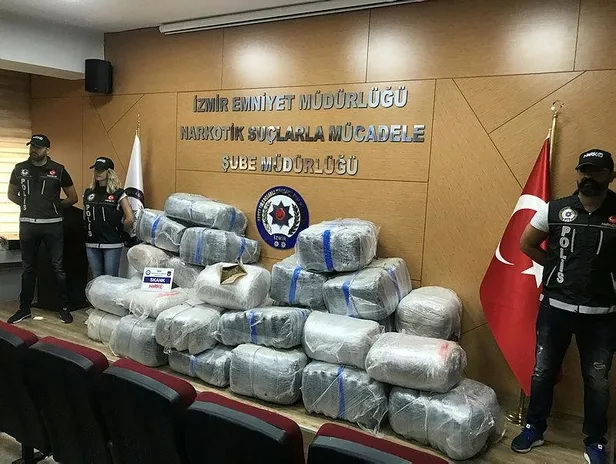 İzmir'de uyuşturucu operasyonu! 600 kilogram skunk ele geçirildi-5