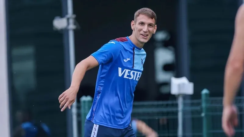 trabzonspor-tonio-teklici-erzurumspora-kiraladi-1725908958500.jpeg Tonio Teklic bir kez daha kiralandı