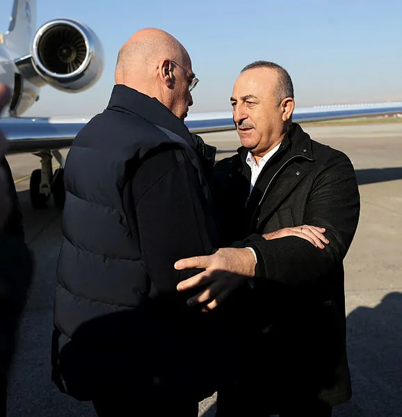 yunanistan-disisleri-bakani-dendias-deprem-bolgesini-ziyaret-etmek-turkiyeye-geldi-1676191630300.jpg Yunanistan Dışişleri Bakanı Dendias deprem bölgesini ziyaret etmek Türkiye'ye geldi-2